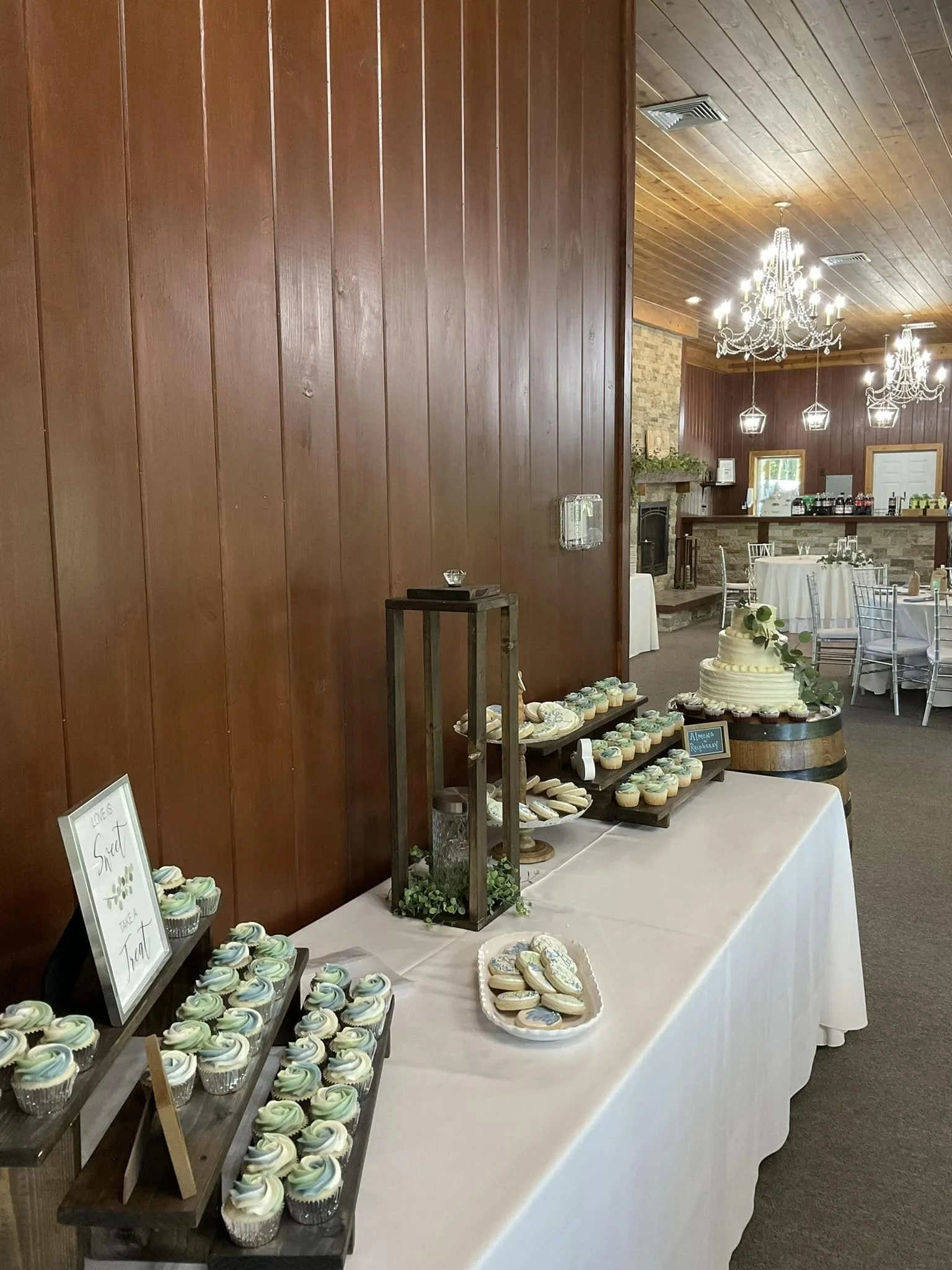 Gallery 1 — Majestic Woods